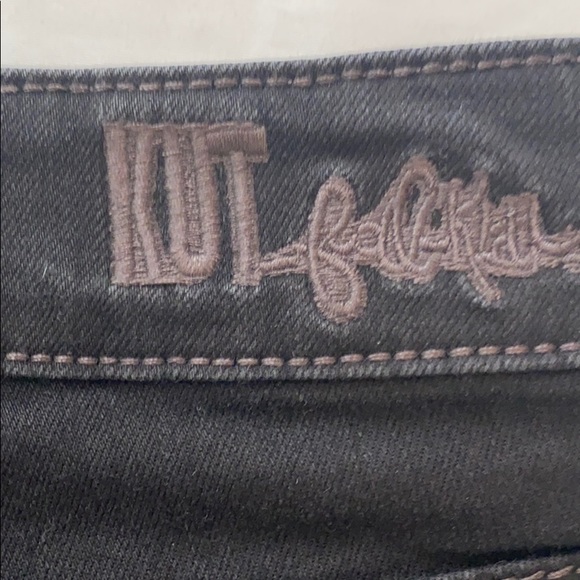 Kut from the Kloth Mid Rise Farrah boot cut Jeans - Picture 3 of 5